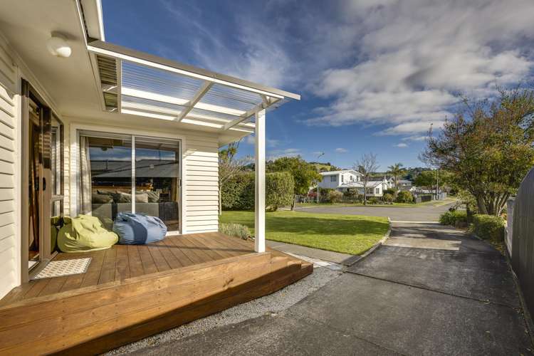 16 Surrey Street Taradale_26