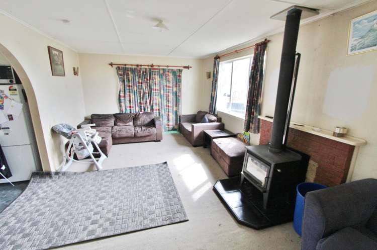 8 Lomond Avenue Tokoroa_4