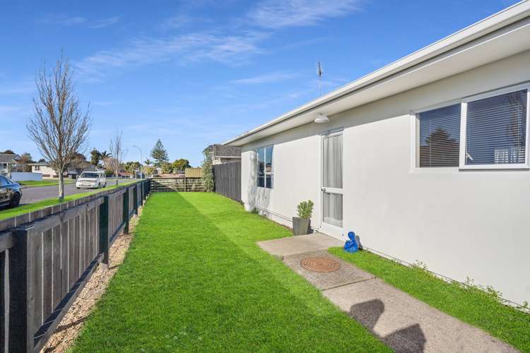 2/3 Dunstall Place Mangere Bridge_12