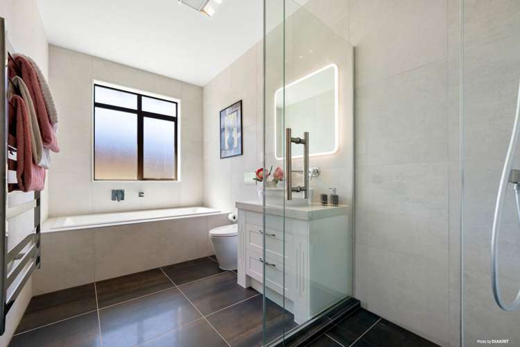 25 Tau Drive Flat Bush_14