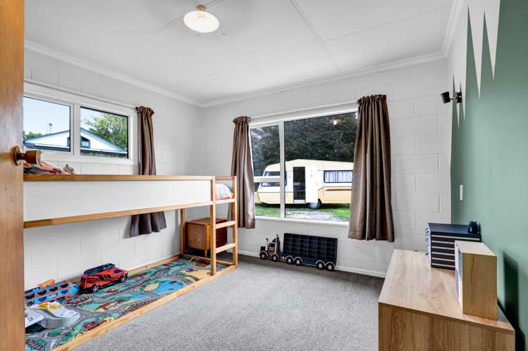 5 Dunn Street Egmont Village_17