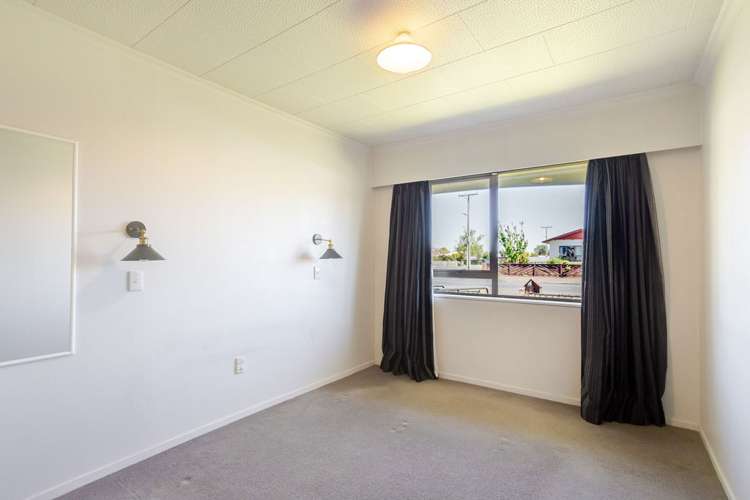 61 Allardice Street Dannevirke_17