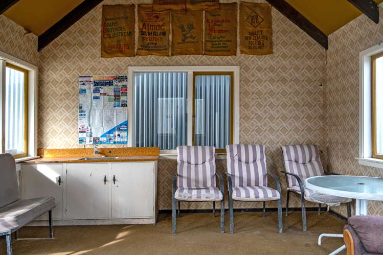 15 Methven Highway Allenton_12