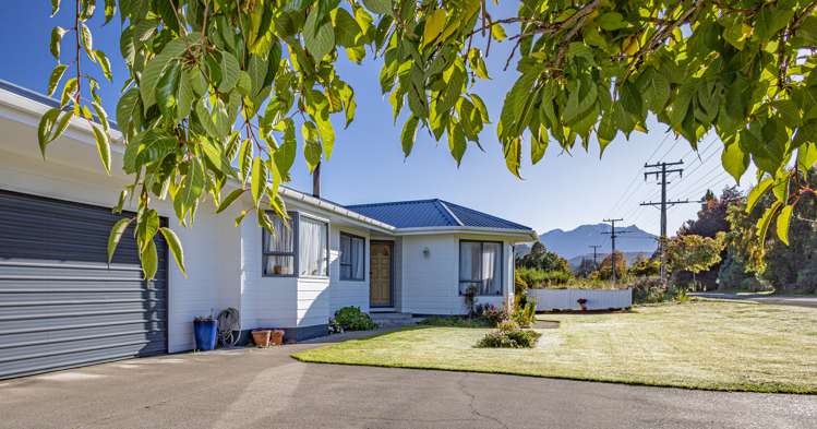 49 Goldfinch Street Ohakune_2