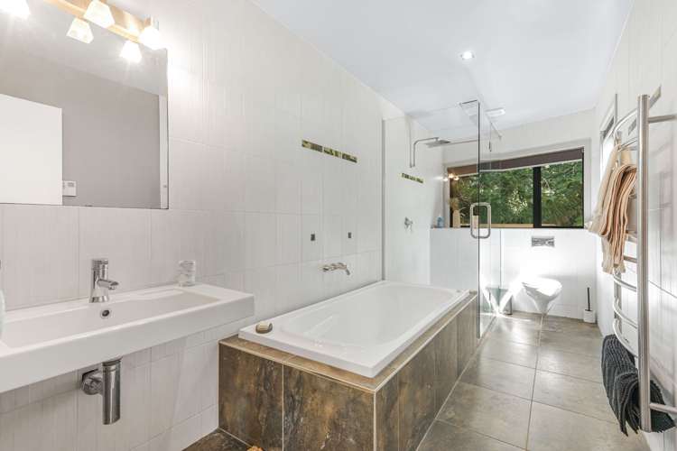 939 River Road Queenwood_24