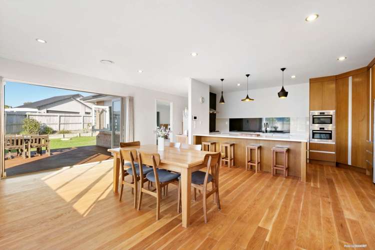 79 Intrepid Crescent Beachlands_2