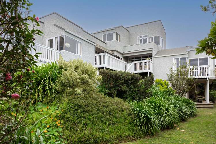 62 Churchill Drive_0