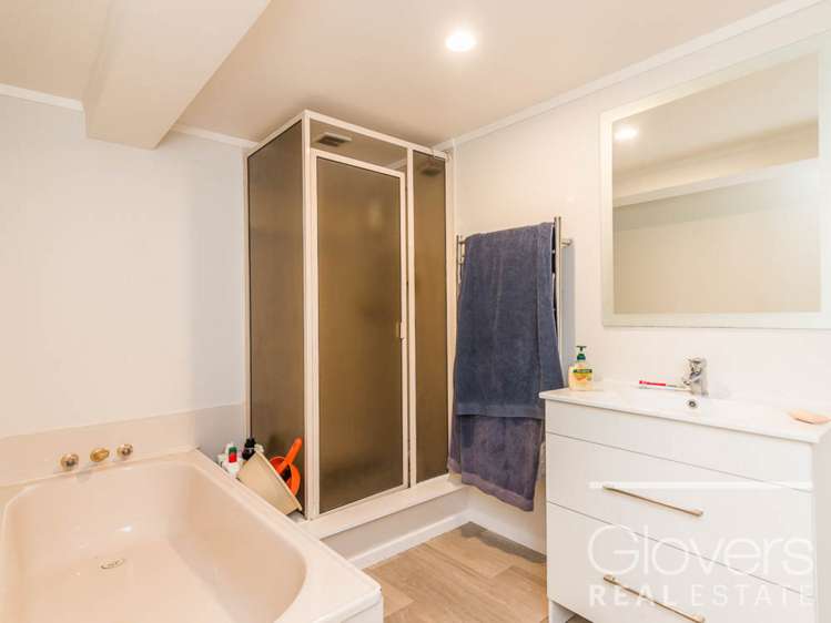 26 Hollywood Avenue Titirangi_13