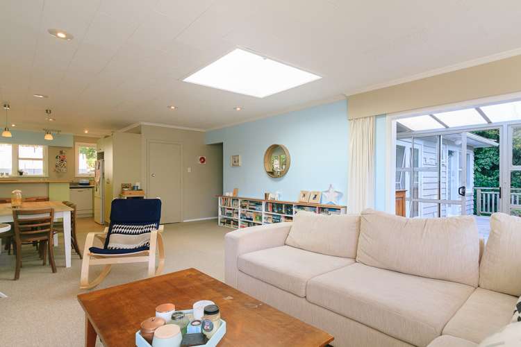 81 Dowse Drive Maungaraki_7