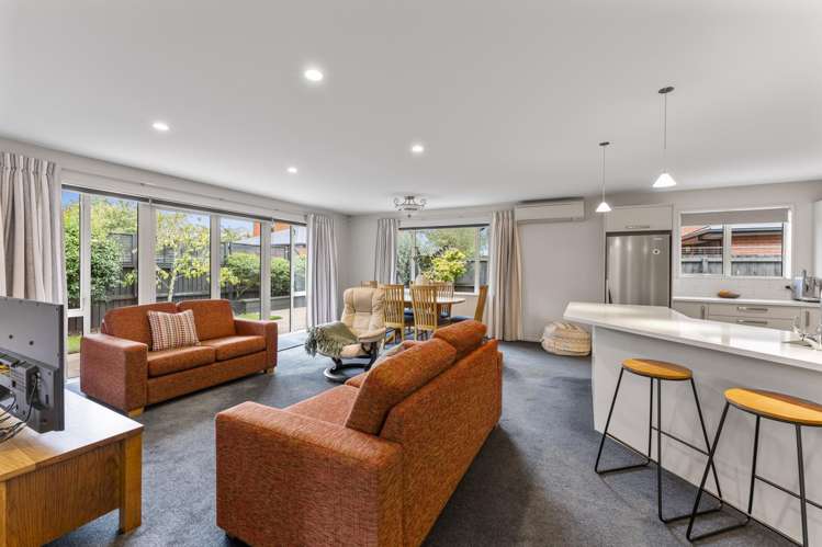 9 Saint Clair Close Harewood_5