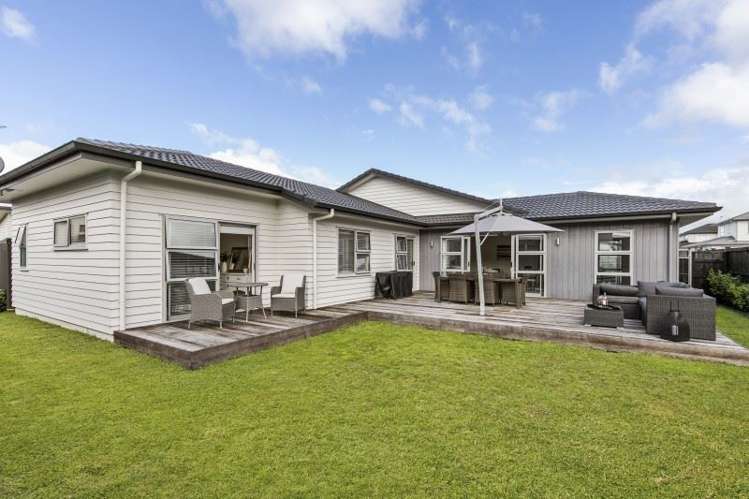 37 Andalusian Way Karaka_11