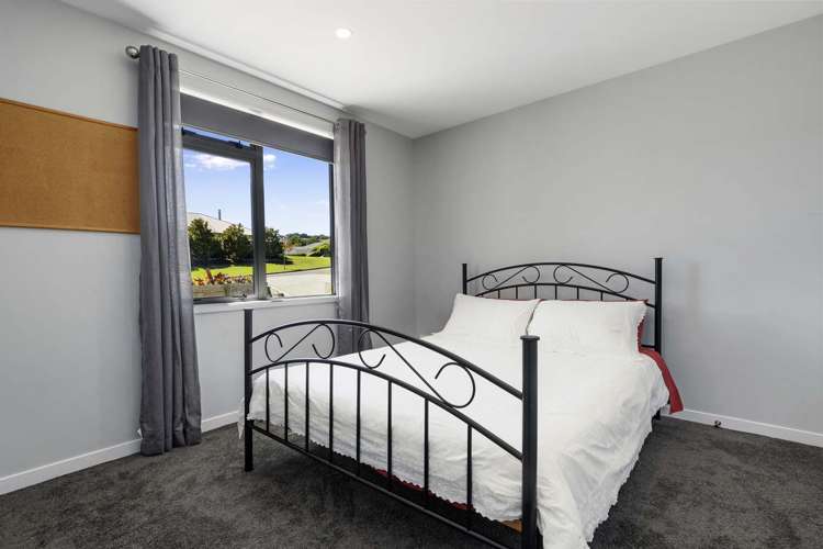 29 Bryan Gallagher Place Welcome Bay_11