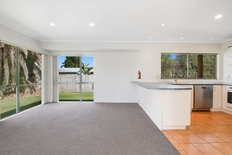 2/112 Parkhurst Road Parakai_5