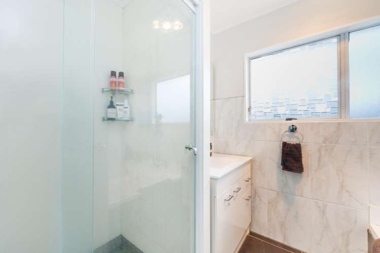 27 Ferndale Place Feilding_12