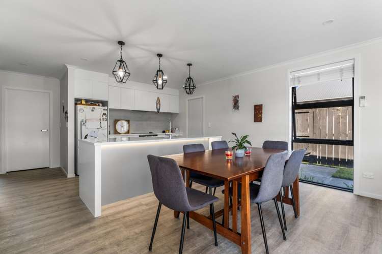 433 Warburton Crescent_3