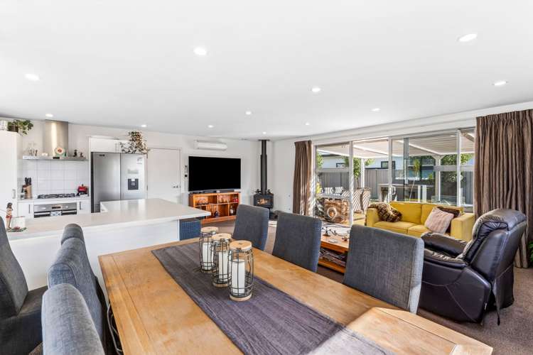 18 Finch Street Albert Town_13