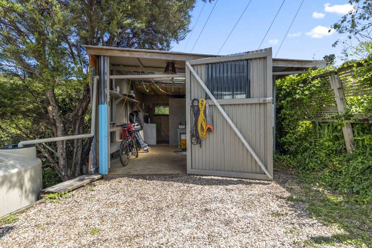 21 Beatty Parade Surfdale_15