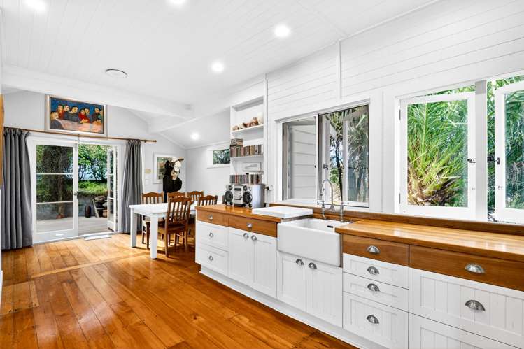 8 Robertson Street Russell_14