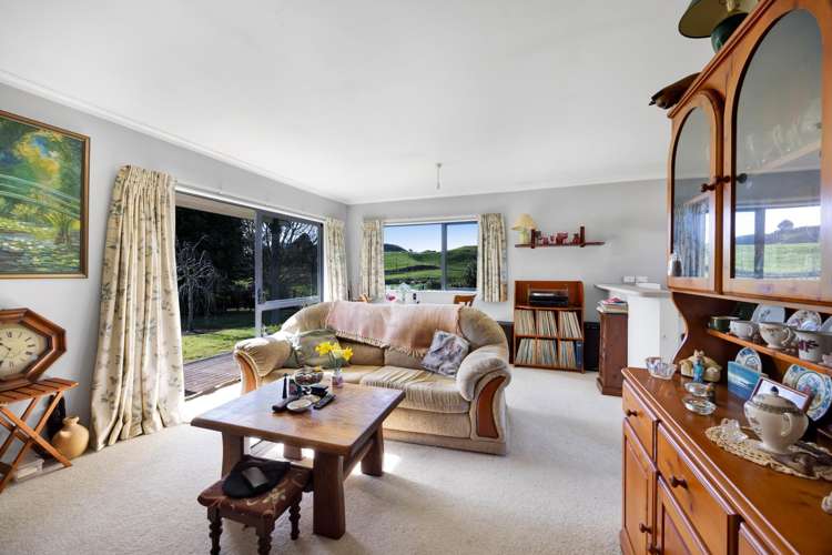 2445 Tarata Road Tarata_6