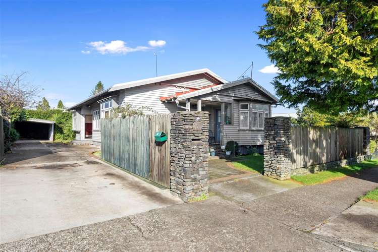 67 Wallace Crescent Glenholme_16