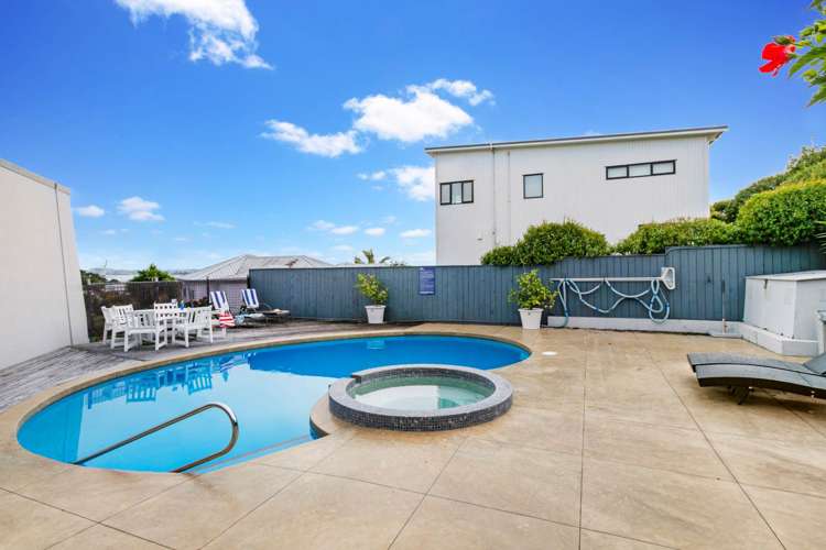 11/18 Takitimu Street Orakei_12