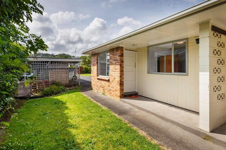 1/45 Willcott Street Mount Albert_1