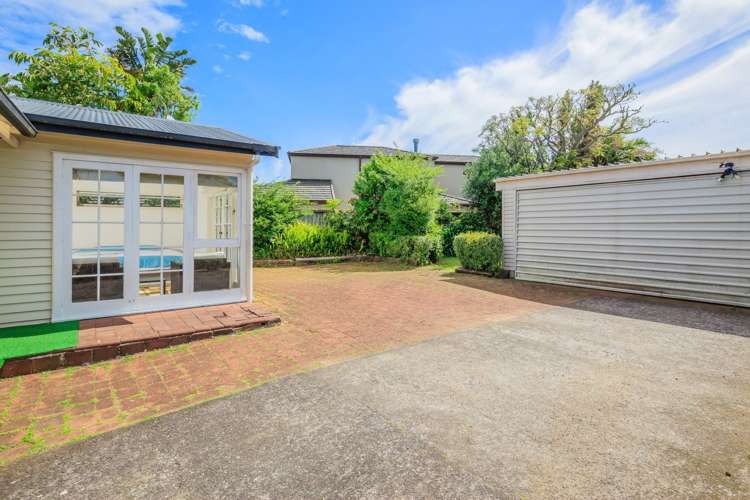 46 Tawa Road One Tree Hill_16