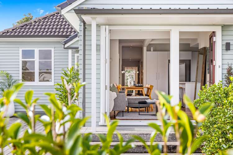 13 Tirotai Crescent Westmere_22