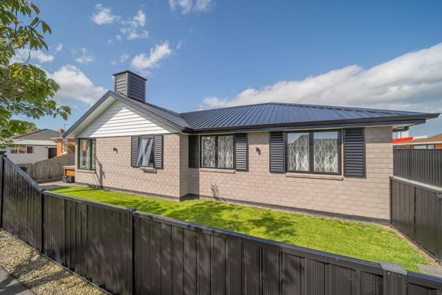 Upmarket Mosgiel Townhouse in a Prime Location