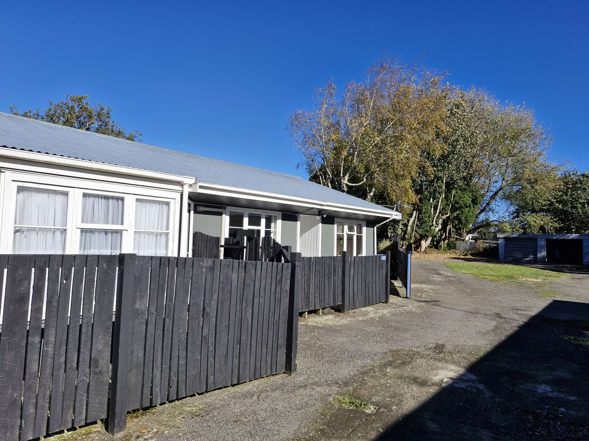 Flat 4/77 Gladstone Street Hawera_0