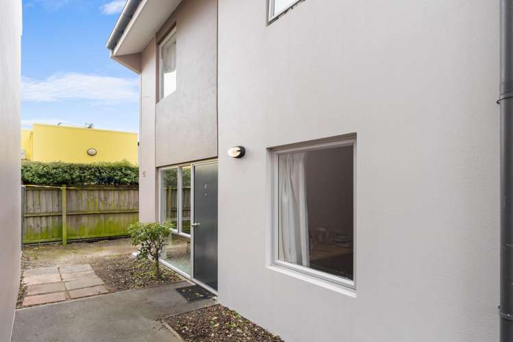 2/340 Lincoln Road Addington_11