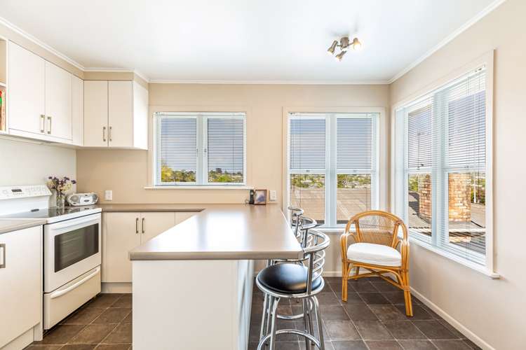 46 Woodford Avenue Henderson_7