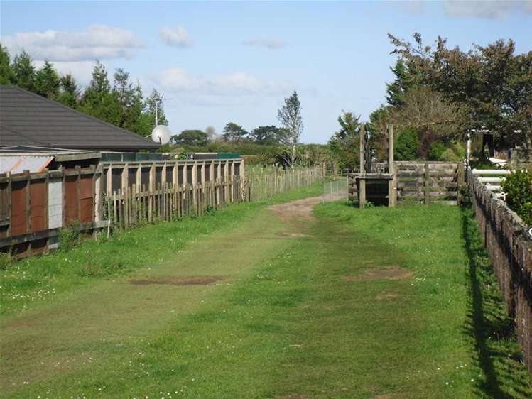 111 Brecon Road Stratford_14