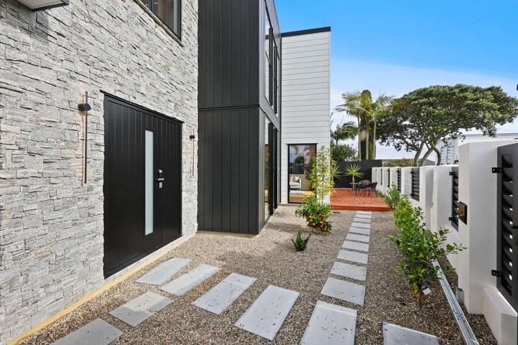 6A Gulf Crest Bucklands Beach_41
