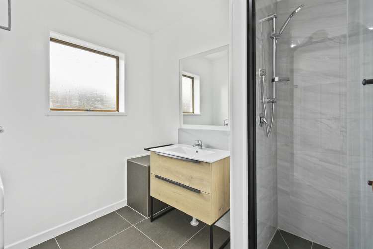 2/16 Churchill Avenue Manurewa_7