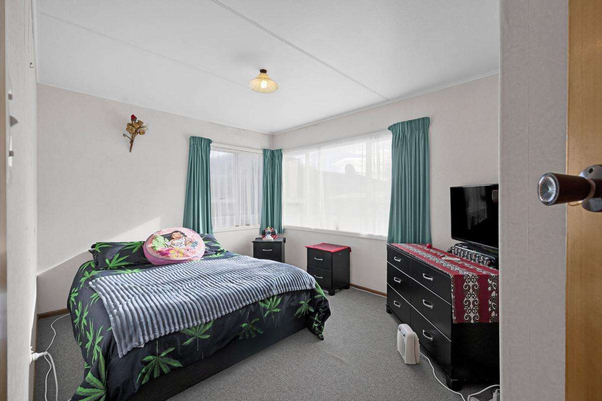52A Dixon Avenue_5