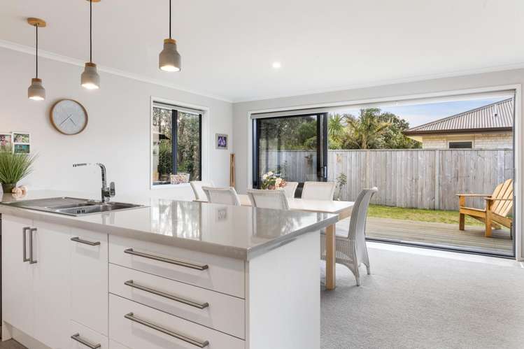 15 Ian Place Waihi Beach_9