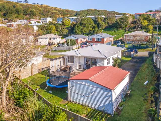 31 Swansea Street Cannons Creek_1