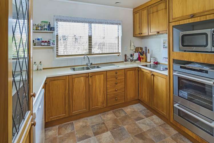 46 Channing Crescent Botany Downs_5