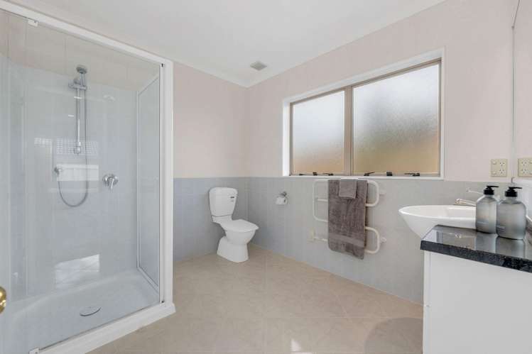 23 Emyvalie Place Dannemora_29