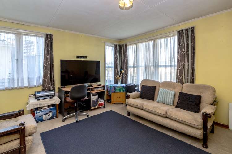 15 Cameron Crescent Masterton_4