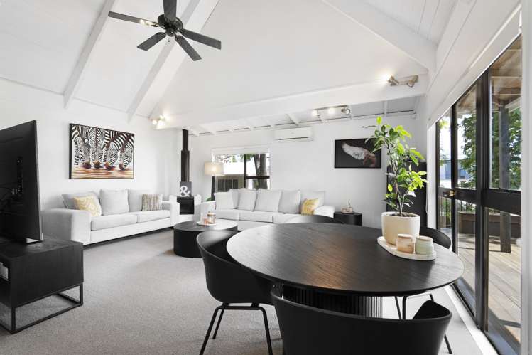 58B Aeroview Drive Beach Haven_4