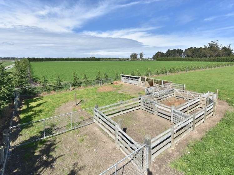 4/736 Sandy Knolls Road West Melton_18