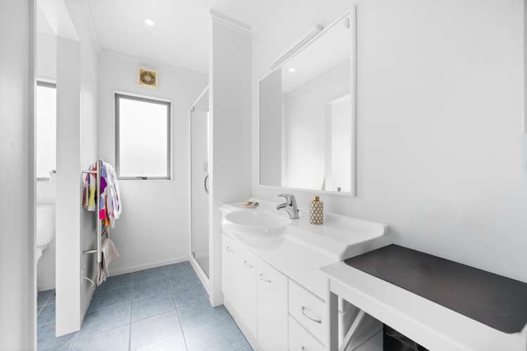 6 Toru Street Te Atatu Peninsula_18