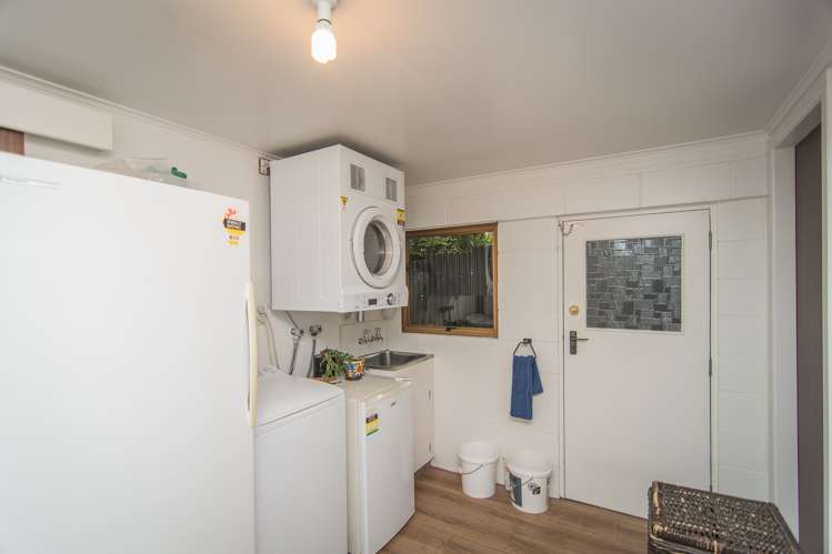 14a Maltby Avenue West End_20