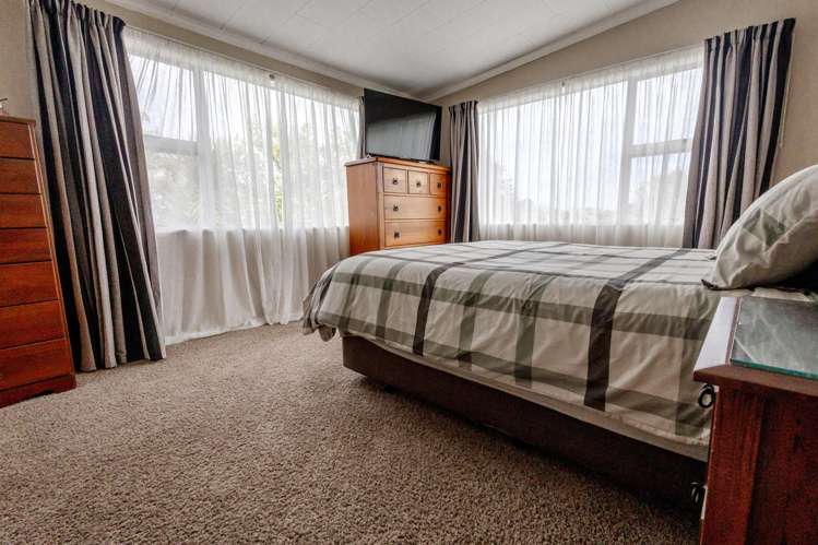 79 Livingstone Street Hokitika_11