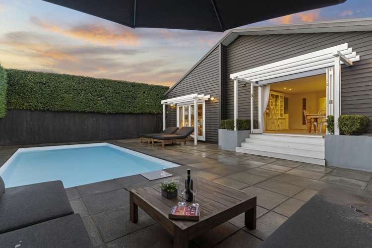 9 Kyle Road Greenhithe_7