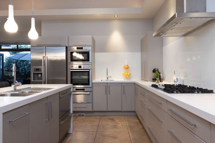 30 Contour Avenue Pyes Pa_1