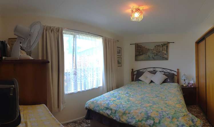 17 Pine Tree Road Kaniere_9