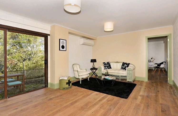 214 Golf Road Titirangi_13